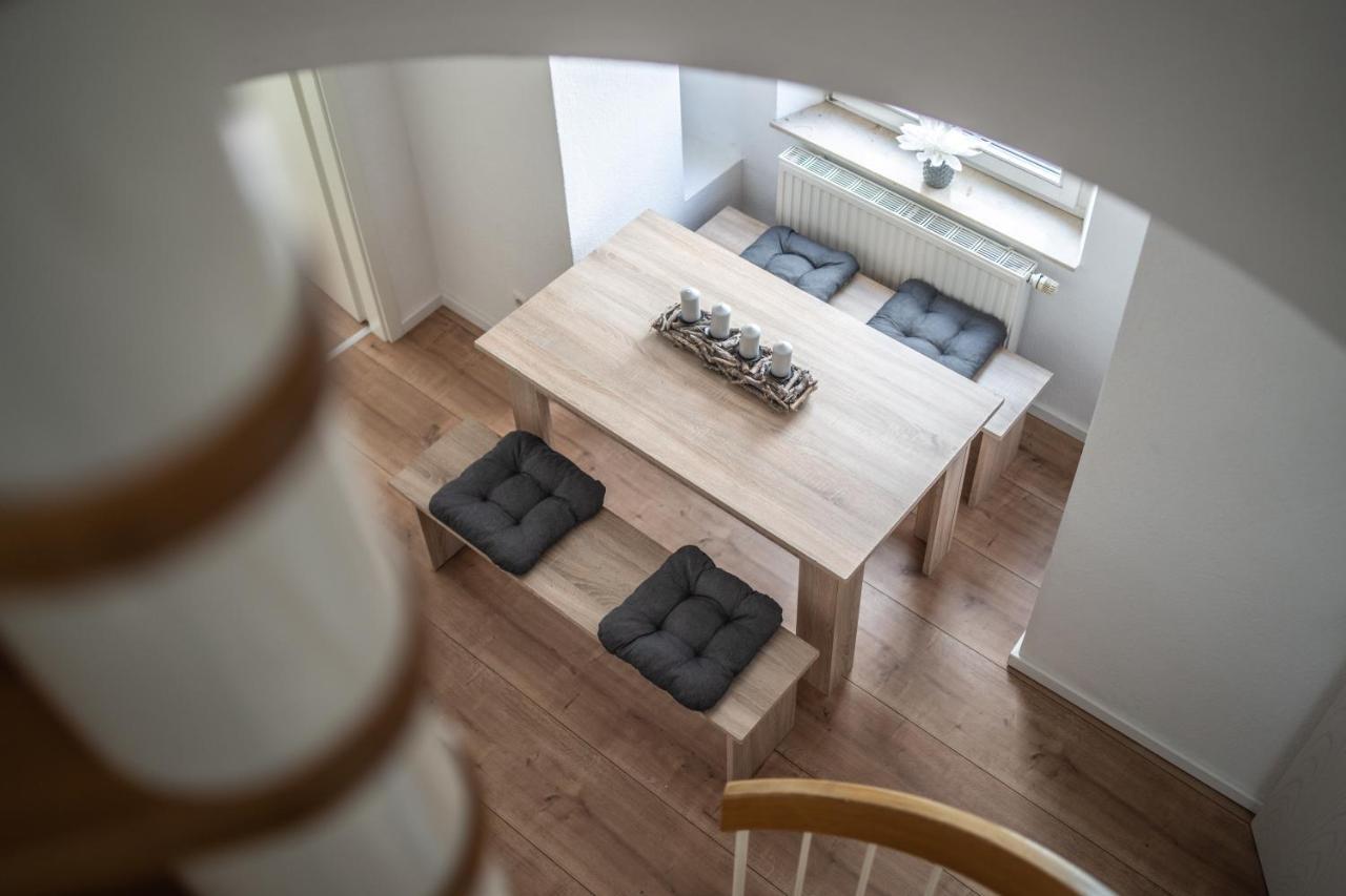 Malerische Maisonettewohnung Mit Zwei Balkonen 플라우엔 외부 사진